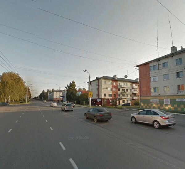 Банкомат Восточного Экспресс Банка по адресу просп. Кирова,  д. 90